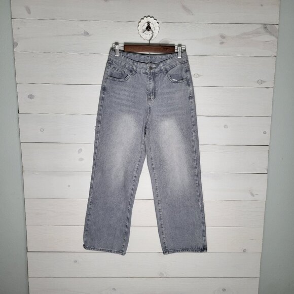Dazy gray denim distressed wide leg jeans. - Picture 1 of 5